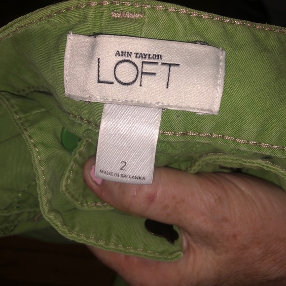 Ann Taylor loft women’s size 2 shorts - Picture 2 of 2